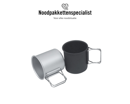 Metalen koffiebeker